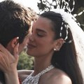 Dua Lipa objavila fotografije sa svog raskošnog venčanja na Siciliji