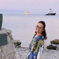 Nataša Ninković uživa u raju: Glumica pozira na egzotičnoj destinaciji, a zbog njenog stajlinga mreže "gore": "Prava dama"…