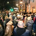 Protestni skup dela roditelja đaka OŠ "Vladislav Ribnikar": Evo šta su im zahtevi