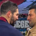 VIDEO Novak ispratio najvećeg rukometaša ikada u penziju: Pogledajte emotivni susret dvojice zemljaka u krcatoj areni