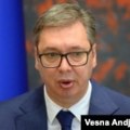 Vučić rekao da će razgovarati sa Savezom vojvođanskih Mađara o vraćanju vojnog roka u Srbiji