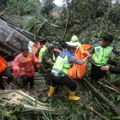 U odronima u indonezijskoj Sumatri poginulo najmanje 27 ljudi