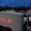 Tesla povlači 376.241 vozilo u SAD zbog neispravnog servo upravljača