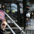 Advokati studenata napadnutih ispred SNS-a osudili izjave Vučića: "Batinaši ne mogu biti junaci"