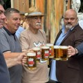 Ulicama jure potoci piva: U Zrenjaninu počeli jubilarni 40. "Dani piva" (foto)