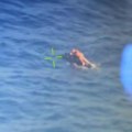 Preživeo dva dana na džet skiju usred mora! Muškarac (27) se držao grčevito bez hrane i vode, a onda uočio nešto što mu je…