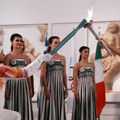 (Video) Olimpijski plamen opet gori Plamena baklja krenula put Zimskih olimpijskih igara u Milanu i Kortini