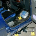 Pao diler (33) iz Požarevca: Policija zaustavila njegov automobil u Smederevu: Kod sedišta sakrio više od 1,5 kilograma droge…
