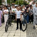 Podeljeni bicikli osnovcima u okviru akcije „Pokreni se“