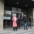 Intervenisala i policija: U četiri opštine na severu Kosova građani hteli da predaju zahteve za razrešenje gradonačelnika…