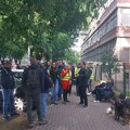 Drugi dan blokade suda, upotrebljen biber sprej, jedna osoba privedena