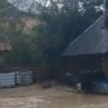 Pljusak trajao svega 45 minuta i napravio haos kod komšija: "u kuhinji ima dva metra vode"