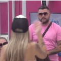 "Ovo će naše dete slušati sutra": Novi sukob Aneli i Asmina, pale teške reči: "Imala si odnose u izolaciji, koja je razlika?"…