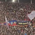 Delije na večitom derbiju istakle oduzete zastave i obeležja CSKA iz Moskve, pa ih pokazali pred Grobarima