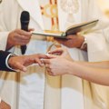 Zašto pravoslavci mogu da se razvedu, a katolici ne? Jedni priznaju razvod, drugi samo poništenje braka, evo šta se zapravo…