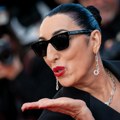 Radila je kao konobarica, a onda ju je video Almodovar i promenio joj život: Kritike o izgledu je okrenula u svoju korist i…