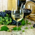 Tramp preti Francuskoj višim carinama na vina