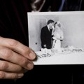 Posle smrti majke otvorili stari kofer na dnu ormara i otkrili porodičnu tajnu: Ono što su našli ostavilo ih je bez teksta