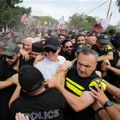 Desničari upali na LGBT festival u Gruziji, uništavali i palili sve pred sobom