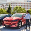 Tesla postavlja 20.000 punjača u Hilton hotele u Severnoj Americi