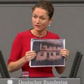Nemačka poslanica: Vlast u Prištini pokušava da protera ono malo Srba koji su ostali na KiM