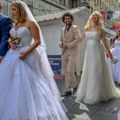 Grupno rekli "da", pa zaplesali uz Željka Samardžića: Tradicionalno kolektivno venčanje i ove godine održano u Beogradu…