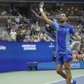 Novak Đoković u duploj egzibiciji na Ju-Es openu: Panegirik Džona Mekinroa olimpijskom šampionu (VIDEO)