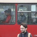 Vozač autobusa na liniji 37 i kontrolor spasili učenicu (15): "Pala je u nesvest i nije disala, onda smo je izvukli iz basa"