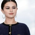 „Svi moji ljudi su napadnuti, i deca“: Selena Gomez se u suzama oglasila nakon odluke Donalda Trampa VIDEO