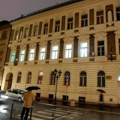 Nakon više od dva meseca đaci Ekonomske škole ponovo na nastavi Časovi u punom kapacitetu od 45 minuta