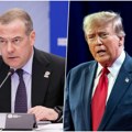 Dramatično! Tramp naredio da dve nuklearne podmornice budu raspoređene: Predsednik SAD reagovao na "glupe i zapaljive" izjave…