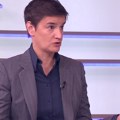 Ana Brnabić na skupu naprednjaka ispred Skupštine: Ponosni smo na Ćacilend, jer ćaci misli svojom glavom