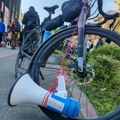Бициклисти из Новог Сада кренули на велики протест у Новом Пазару: Данашњи циљ Београд