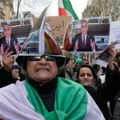 Protesti u Parizu protiv represije u Iranu, istaknuti simboli Pahlavija