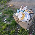 Sprajtovo opet zatrpano smećem