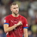 Patriote na rečima i patriota na delu: Dok se 15 "orlova" brčklo na moru, Strahinja Pavlović nosi državni dres