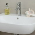 Malo ko zna čemu služi druga rupica na lavabou: Nije ukras niti greška, ima važnu ulogu koju mnogi zanemaruju