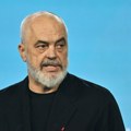 "Spreman sam za razgovor sa svima koji to žele" Edi Rama pozvao učesnike protesta za pregovarački sto