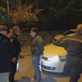 Policija zaustavila dva automobila: Pokušali da se zalete kolima u kolonu građana nakon protesta