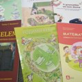 U toku javna rasprava o UDžBENICIMA u kojoj se pitaju svi akteri Najavljeni novi kriterijumi, niže cene i lakši rančevi