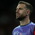 Henderson Šumar, Teo kod Srba