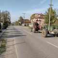 Povređen vatrogasac, požar "progutao" dve kuće, osam svinja i psa: Ugašen požar u selu Tešica kod Aleksinca