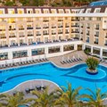 Hotel koji zna šta ti treba i pre nego što poželiš: Sunland Resort Hotel 5*