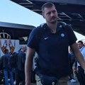 Košarkaši Srbije otputovali na Evrobasket, Jokić stigao iz Sombora, ovako su igrači dočekani na aerodromu