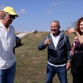"Moja duša je odavde" Čuvena holivudska glumica sa ekipom Kurir televizije obišla Zlatibor i nazdravila šljivovicom sa Žikom…