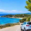 Da li vam je potrebna međunarodna vozačka i koliko godina morate da imate: sve o iznajmljivanju automobila i skutera na…