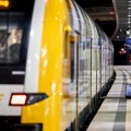 (Foto) Vozovi ponovo krenuli širom Nemačke: Otklonjen kvar koji je paralisao železnički saobraćaj