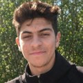 Nestao Dario (18) iz okoline Šapca! Otišao da se ošiša, poslednji put viđen u tržnom centru, pa mu se izgubio svaki trag