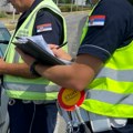 Vozač BMW-a divljao na putu Čačak – Milanovac: Prekoračio dozvoljenu brzinu za 130 kilometara na čas!
