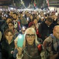 Iznenadni prekid 15 minuta tišine tokom protesta u Beogradu očima BBC novinarke